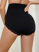 Kit com 3 Calcinhas Maternidade – Cintura Alta com  Acabamento em Renda para o Segundo e Terceiro Trimestre