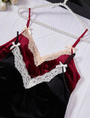 Compre 1 LEVE 2  Camisolas de Veludo com Renda – Alças de Espaguete