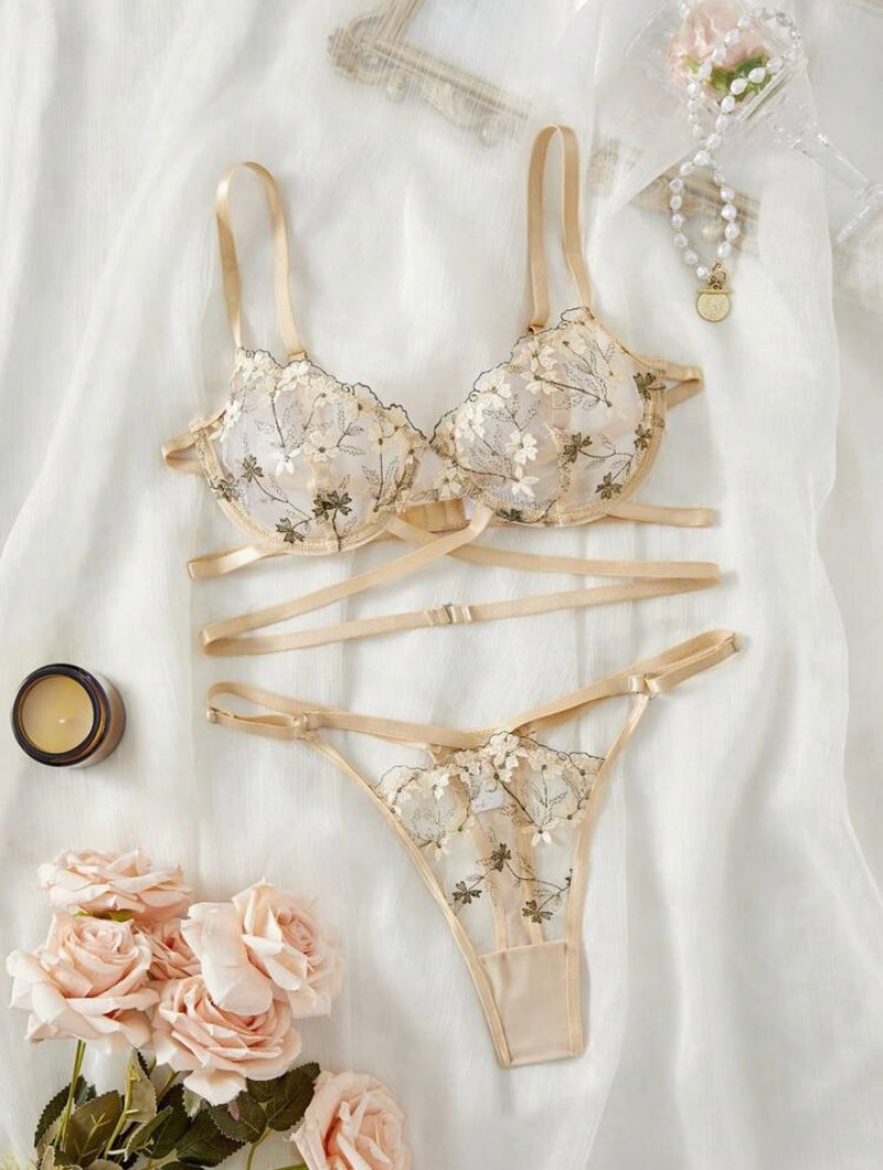 Conjunto de Lingerie Sexy com Bordado Floral – Amigável para a Pele
