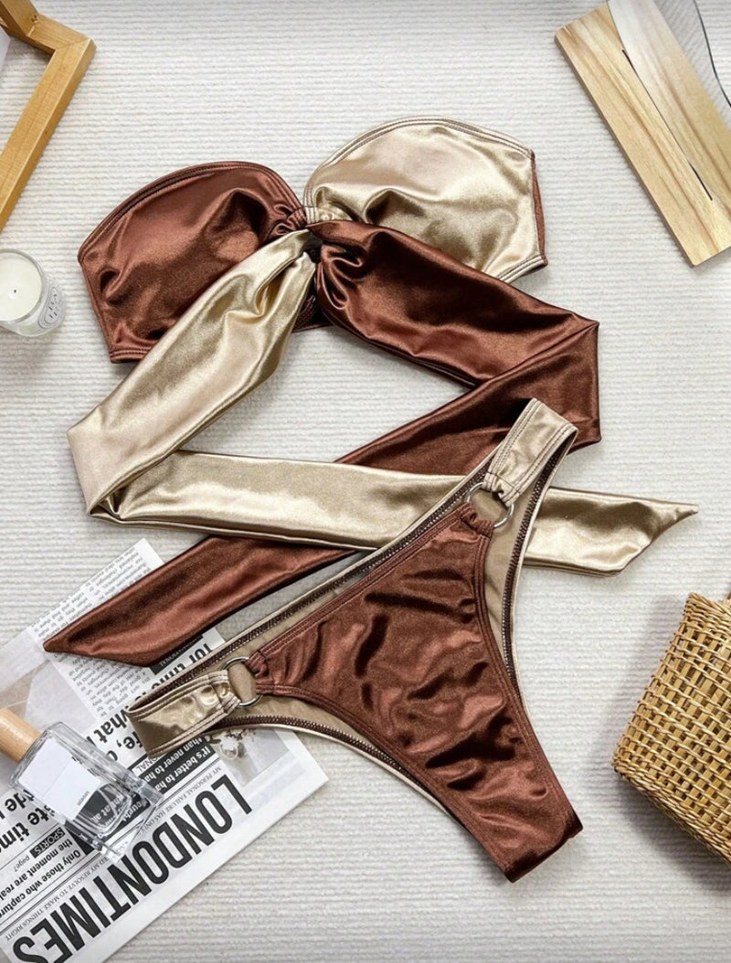 Conjunto de Maiô Bikini de Duas Peças – Tomara que Caia e Bottom Colorblock