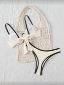 👙 Swim Basics Conjunto Maiô Bikini Feminino – Recorte Contrastante e Detalhe Torcido na Frente