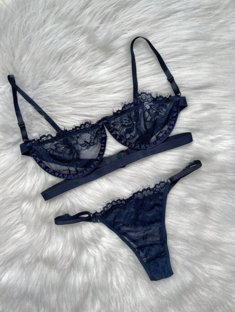 Conjunto de Lingerie Sexy Gringa – Sutiã Meia Taça com Aro + Calcinha Regulável