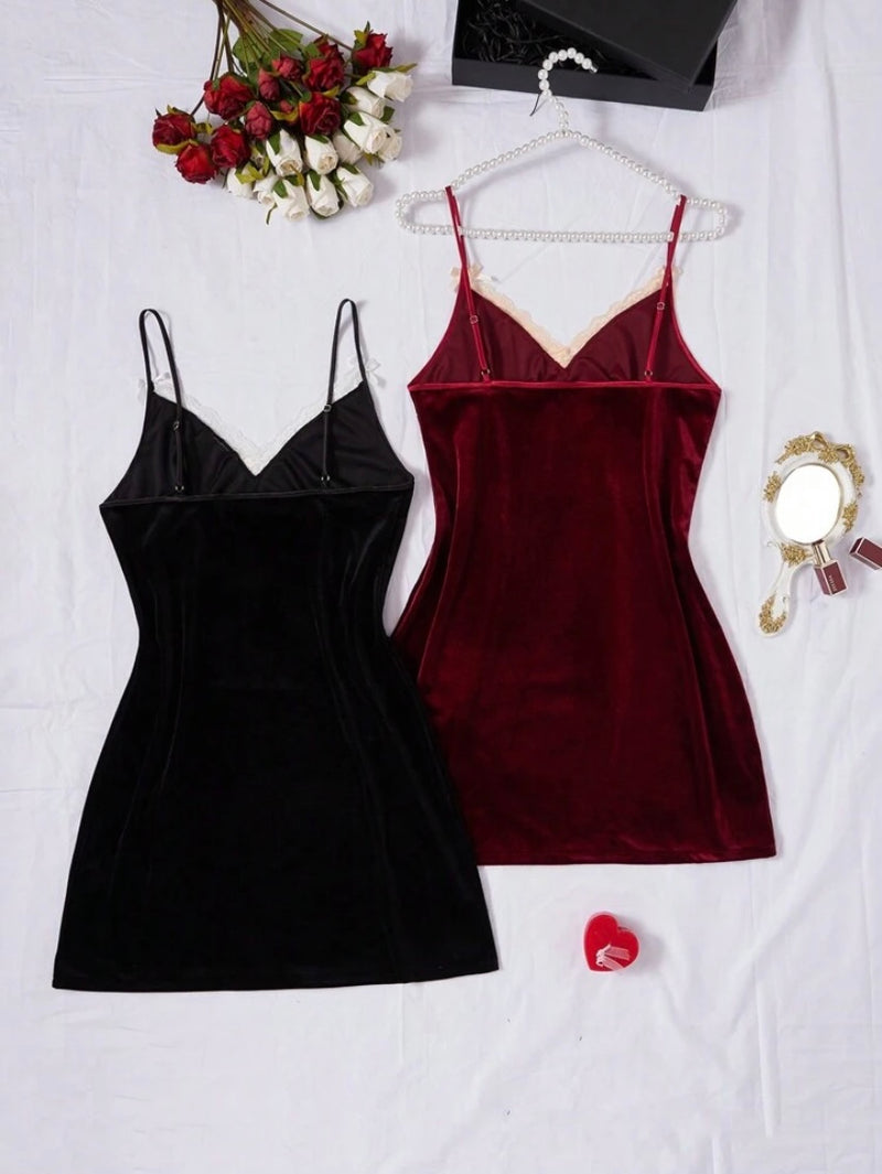 Compre 1 LEVE 2  Camisolas de Veludo com Renda – Alças de Espaguete